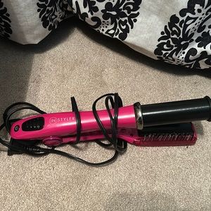 Instyler straightening brush
